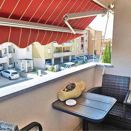 Appartement Leona *